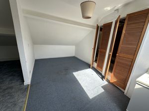 Flat Top Bedroom New- click for photo gallery